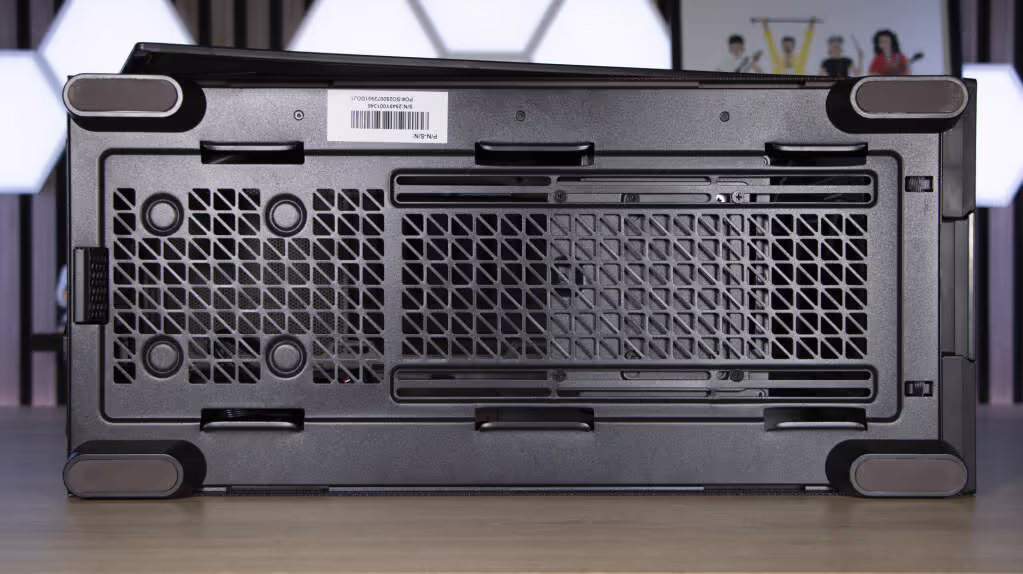 Antec Flux Pro Noctua Edition dessous sans filtre