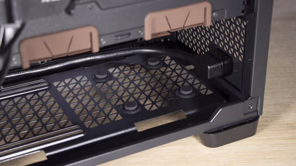 Antec Flux Pro Noctua Edition emplacement alimentation