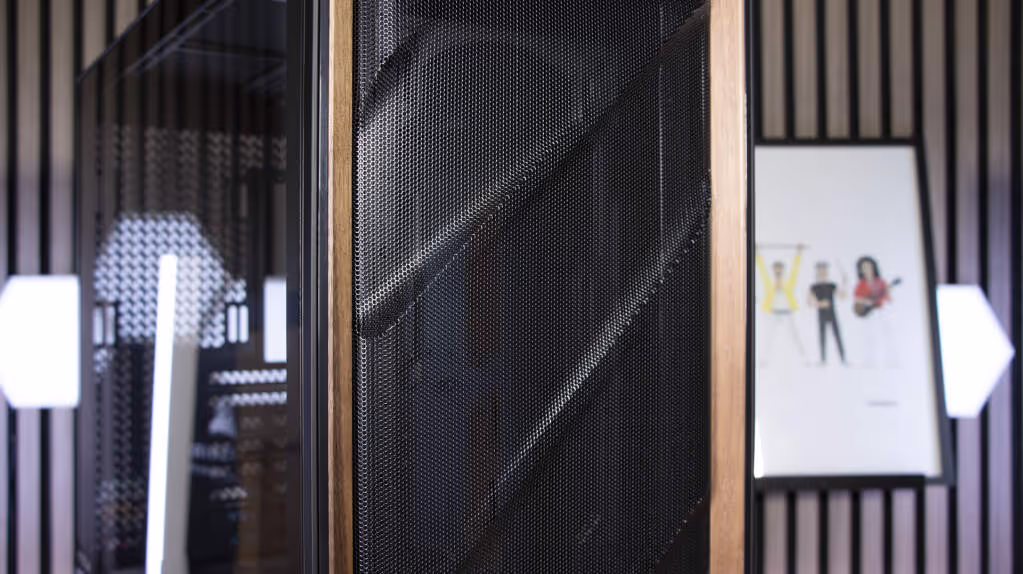 Antec Flux Pro Noctua Edition grille façade
