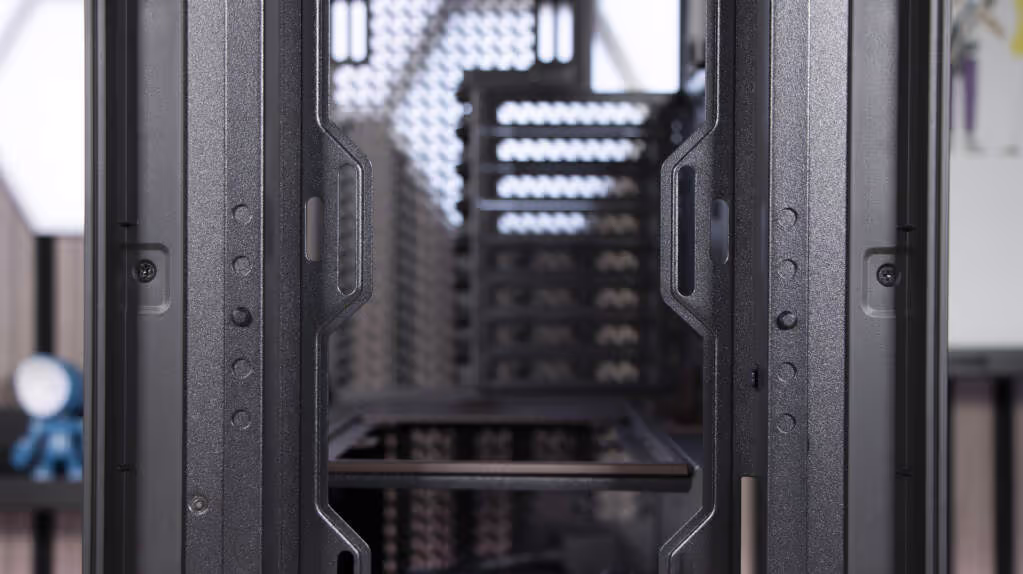Antec Flux Pro Noctua Edition réglage support façade