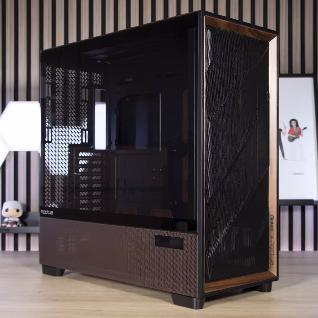 Antec Flux Pro Noctua Edition trois quarts avant