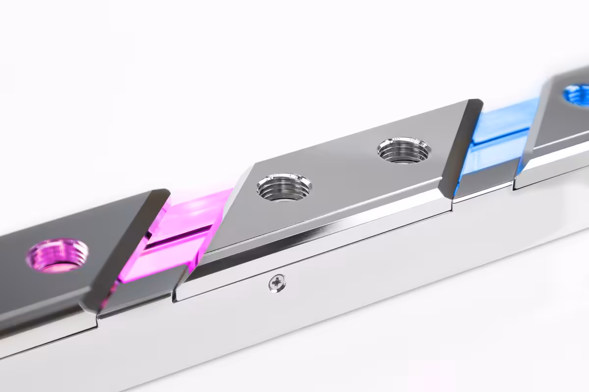 Apex Manifold 360 : Alphacool cible les boucles custom les plus propres et modulaires