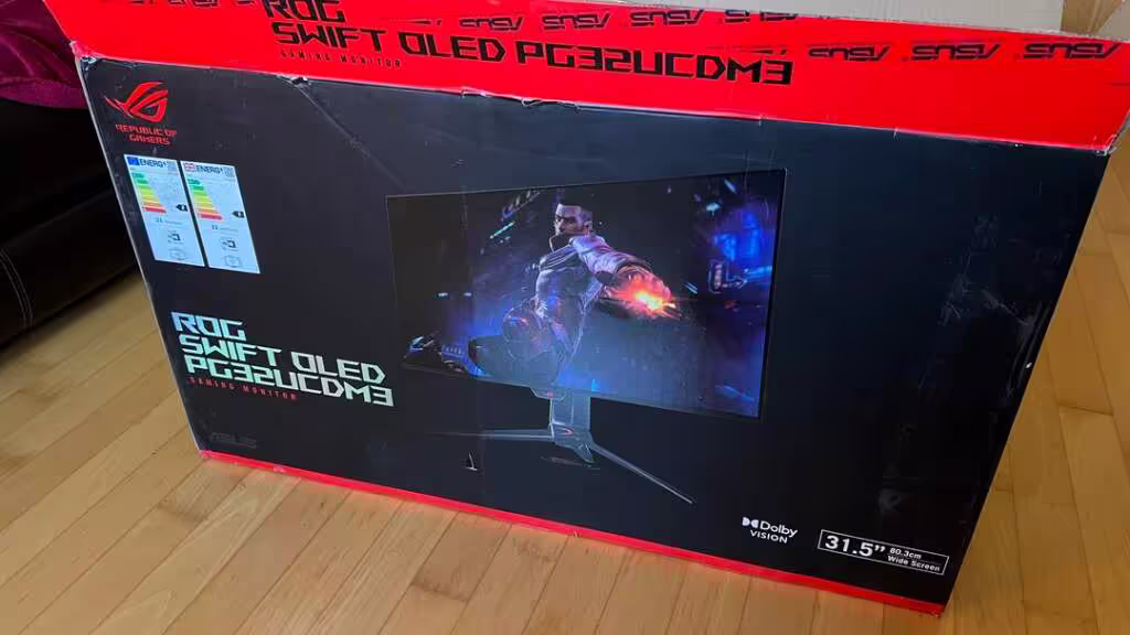 ASUS PG32UCDM3 : un écran QD-OLED haut de gamme livré endommagé chez certains utilisateurs 2 asus pg32ucdm3 ecrans packaging