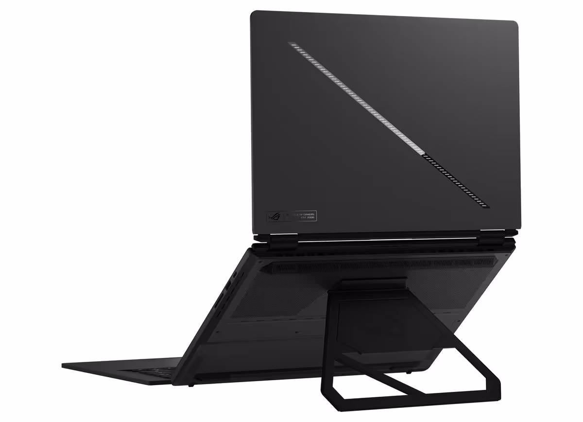 ASUS ROG Zephyrus accompagné d’un support arrière minimaliste, logo discret.