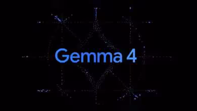 Logo Gemma 4 sur fond noir avec design graphique bleu