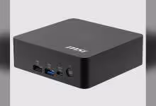 Mini PC MSI Cubi NUC AI+ en gros plan avec ports avant visibles.