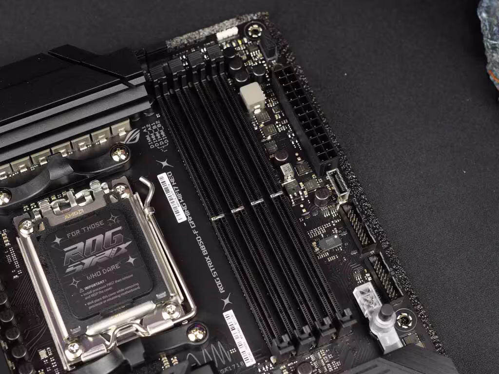 rog strix b850 f gaming wifi7 neo slots ddr5