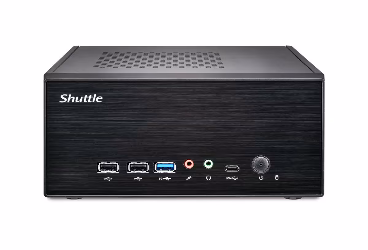 Boîtier Shuttle vu de face, connectique avant bien éclairée, fond blanc