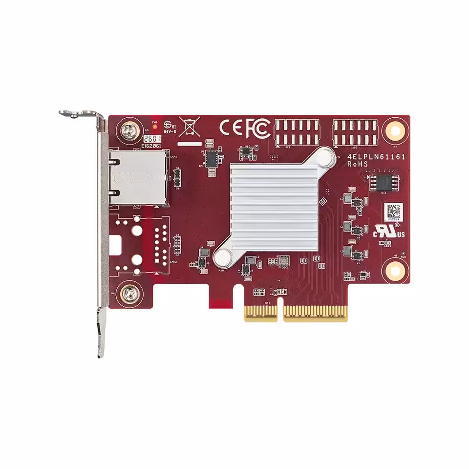 Carte réseau PCIe Innodisk rouge avec port RJ45 et radiateur aluminium