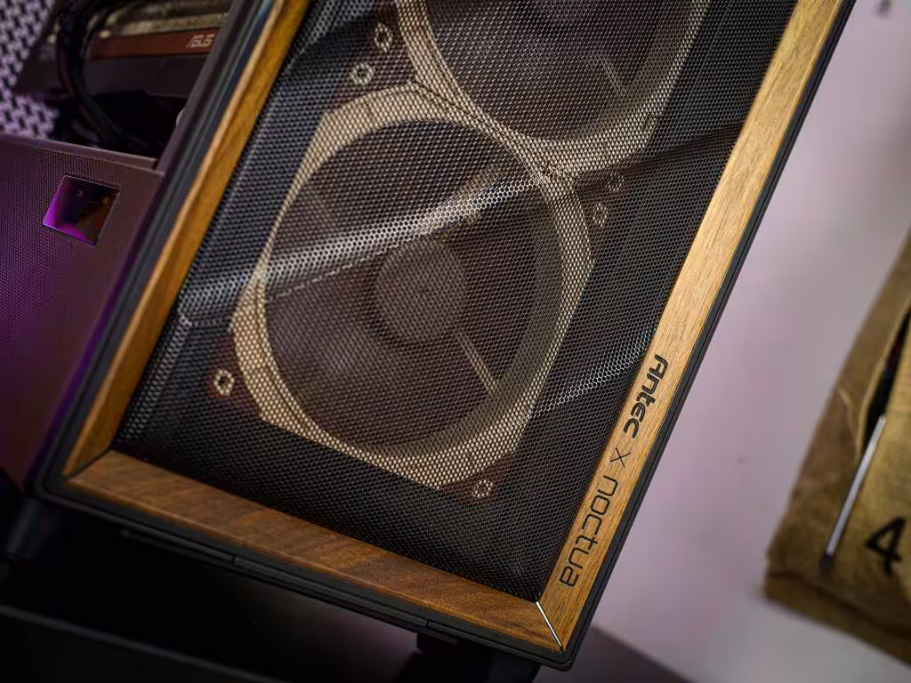 Un PC à 6 000 € full Noctua x ROG qui divise la communauté Facebook 9 Build PC Noctua Edition avec boîtier Antec Flux Pro et carte graphique ASUS RTX 5080 Noctua