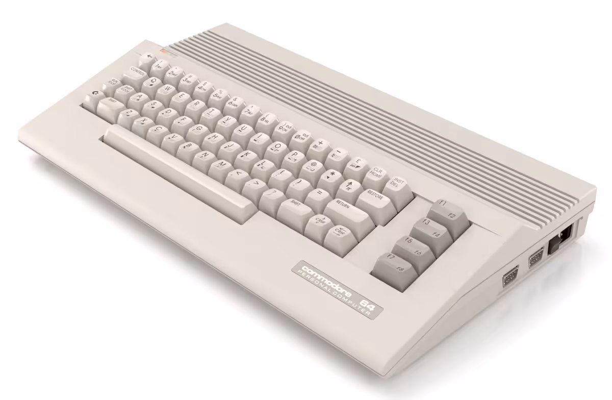 Clavier Commodore C64C gris classique des années 1986, rétro avec étiquette d'origine.