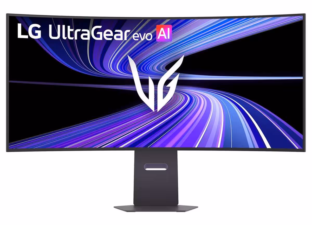 Écran LG UltraGear evo AI ultra-large avec couleurs violettes, fond blanc.