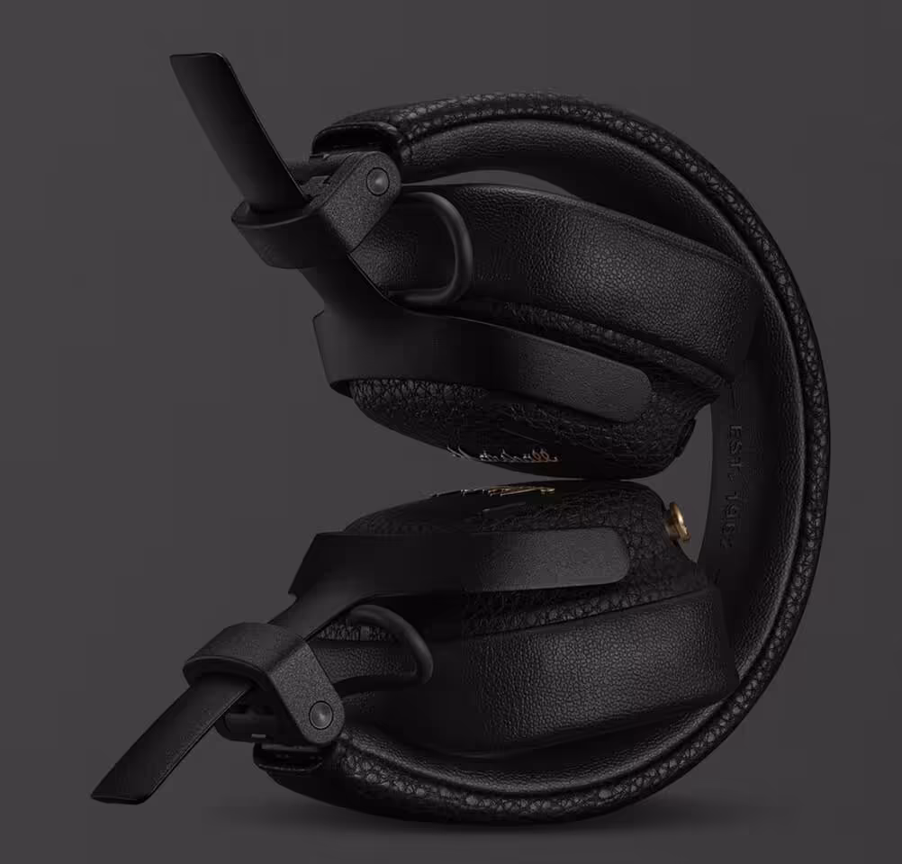 Casque Marshall Milton A.N.C. plié, montrant le mécanisme de rotation et la compacité.