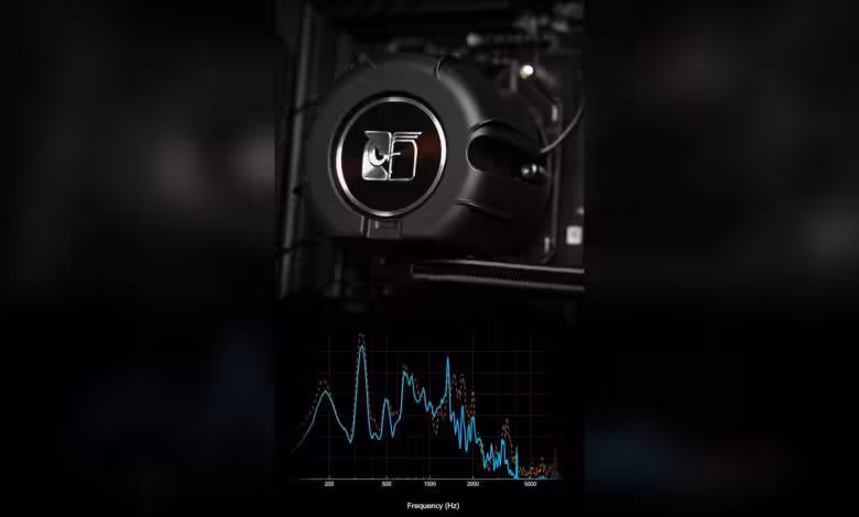 Noctua thermosiphon AIO : un lancement visé au Computex 2026 pour le silence absolu 1 Refroidisseur Asetek x Noctua dans un PC, avec graphique de fréquence en bas de l’image