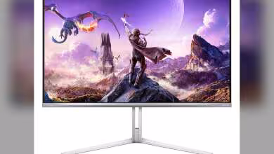 Moniteur Philips Evnia 32M2N8900P blanc, vue de face, écran 4K avec pied en V