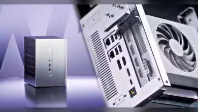 Mini PC Topfeel design moderne, éclairage studio, fond violet contrasté