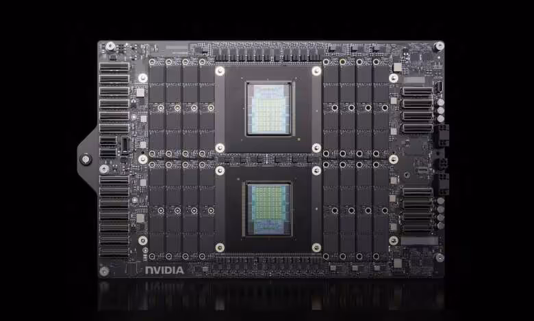 Vera CPU : NVIDIA vise 20 milliards de dollars et bouscule Intel comme AMD 1 Carte mère NVIDIA Vera CPU avec deux puces visibles et nombreux connecteurs mémoire autour