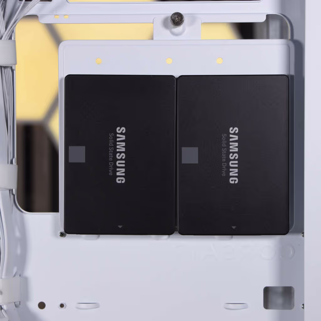 CORSAIR 2800X emplacement SSD
