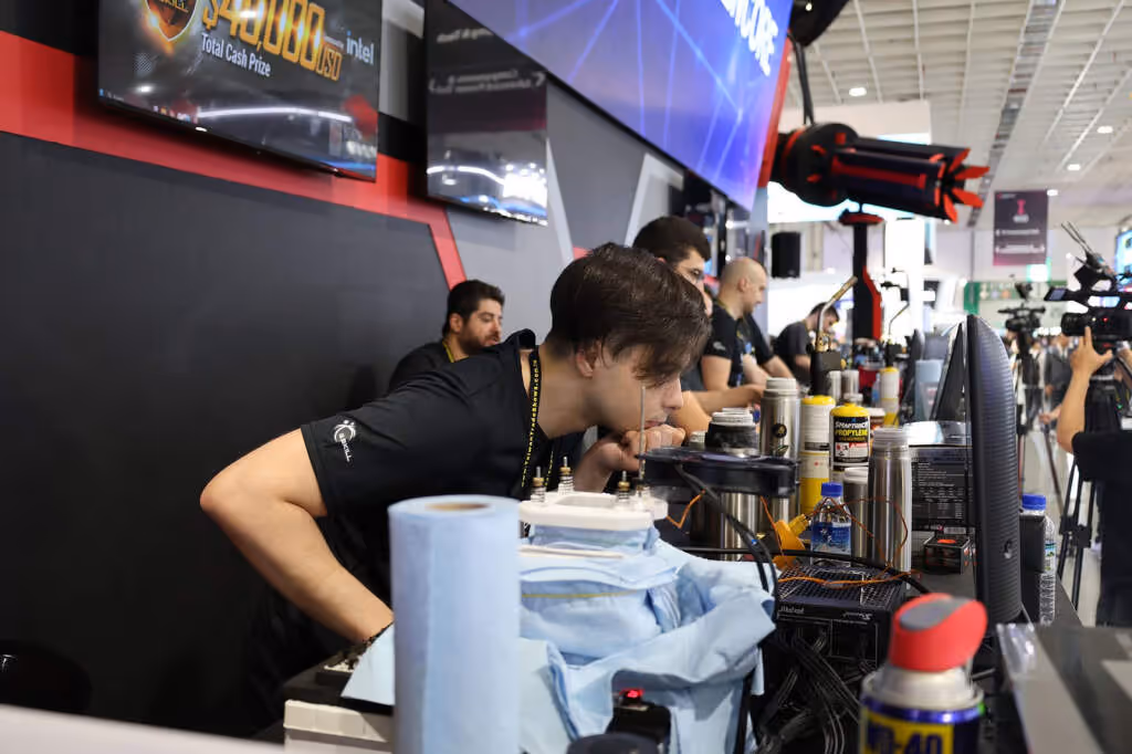 G.SKILL au Computex 2026 : la DDR5 pousse les limites, du gaming à l’IA 14 GSkill computex 2026 ln2 01