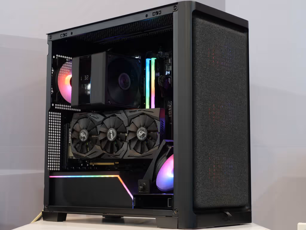 RAIJINTEK dévoile ses nouveaux boîtiers au Computex 2026, du Micro-ATX au monstre E-ATX 6 RAIJINTEK MESTA black build