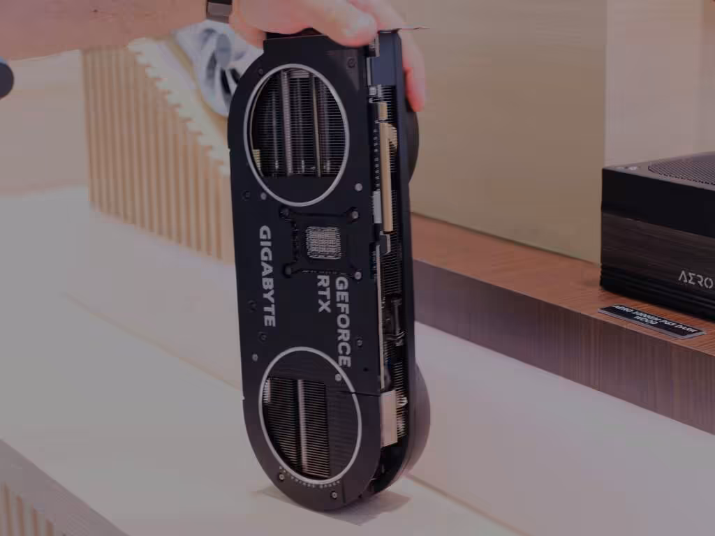 RTX 5080 INFINITY WOOD black 02