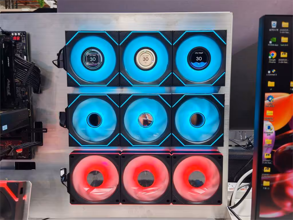 UNI FAN LCD FLEX 02