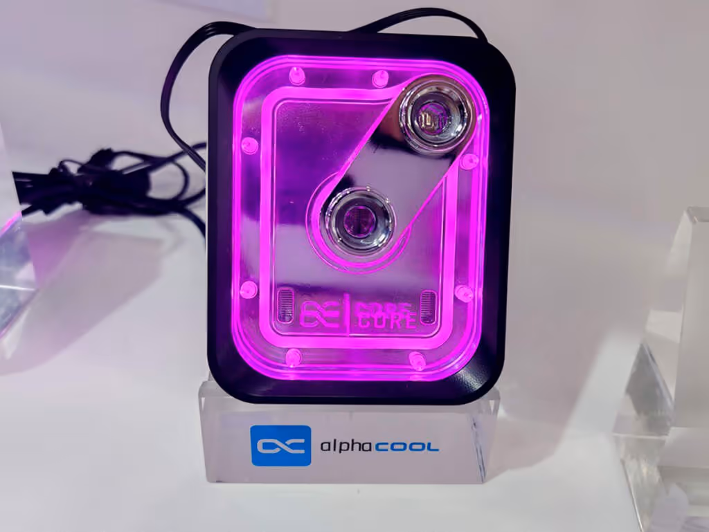 Alphacool au Computex 2026 : Core 1 Pro, monoblocks AM5 et refroidissement externe XX 7 alphacool core 1 pro plexi 01