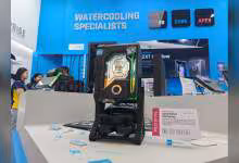 Prototype Alphacool APEX Xbox Series X|S Cooler présenté au Computex 2026, bloc watercooling et réservoir intégré