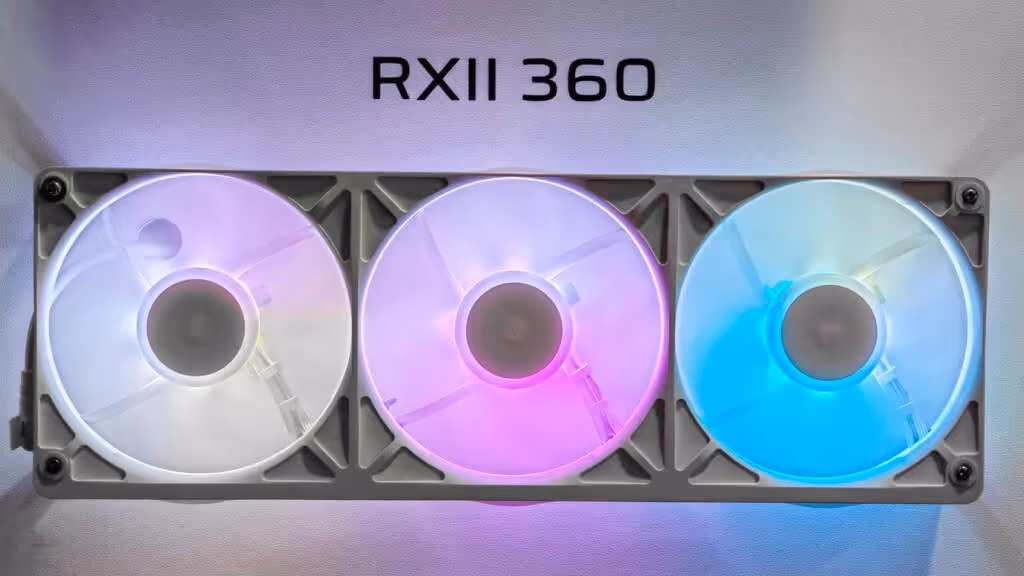 CORSAIR TITAN II ULTRA : radiateur 40 mm, écran 5 pouces et métal liquide 10 corsair bloc rxii 360
