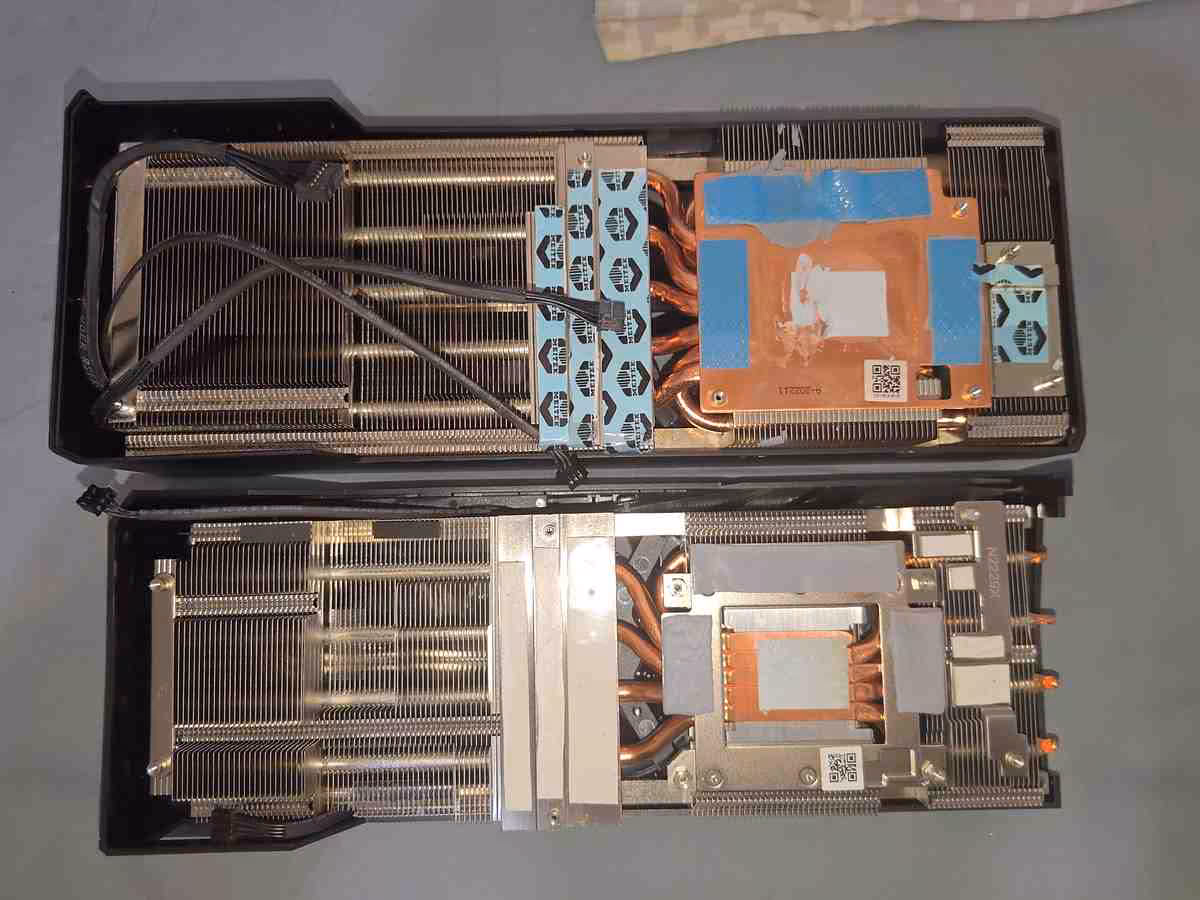 Arc A770 : un refroidisseur AORUS de Gigabyte fuite, la carte n’a jamais été lancée 2 Dissipateur thermique carte graphique avec caloducs en cuivre, fond neutre.