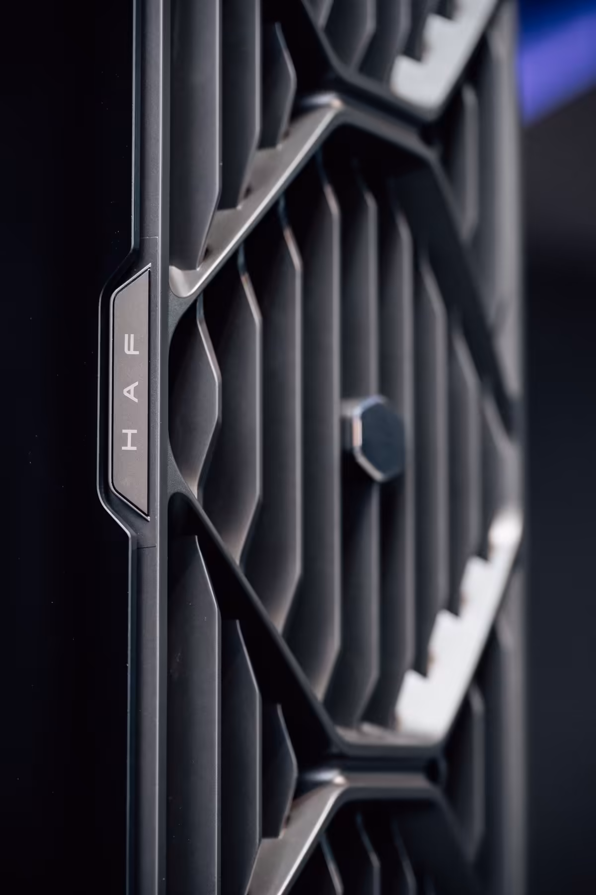 Cooler Master HAF II 500 : deux 220 mm pour le GPU, mais sans RGB ni excès visuel 7 Cooler Master HAF II 500 : deux 220 mm pour le GPU, mais sans RGB ni excès visuel