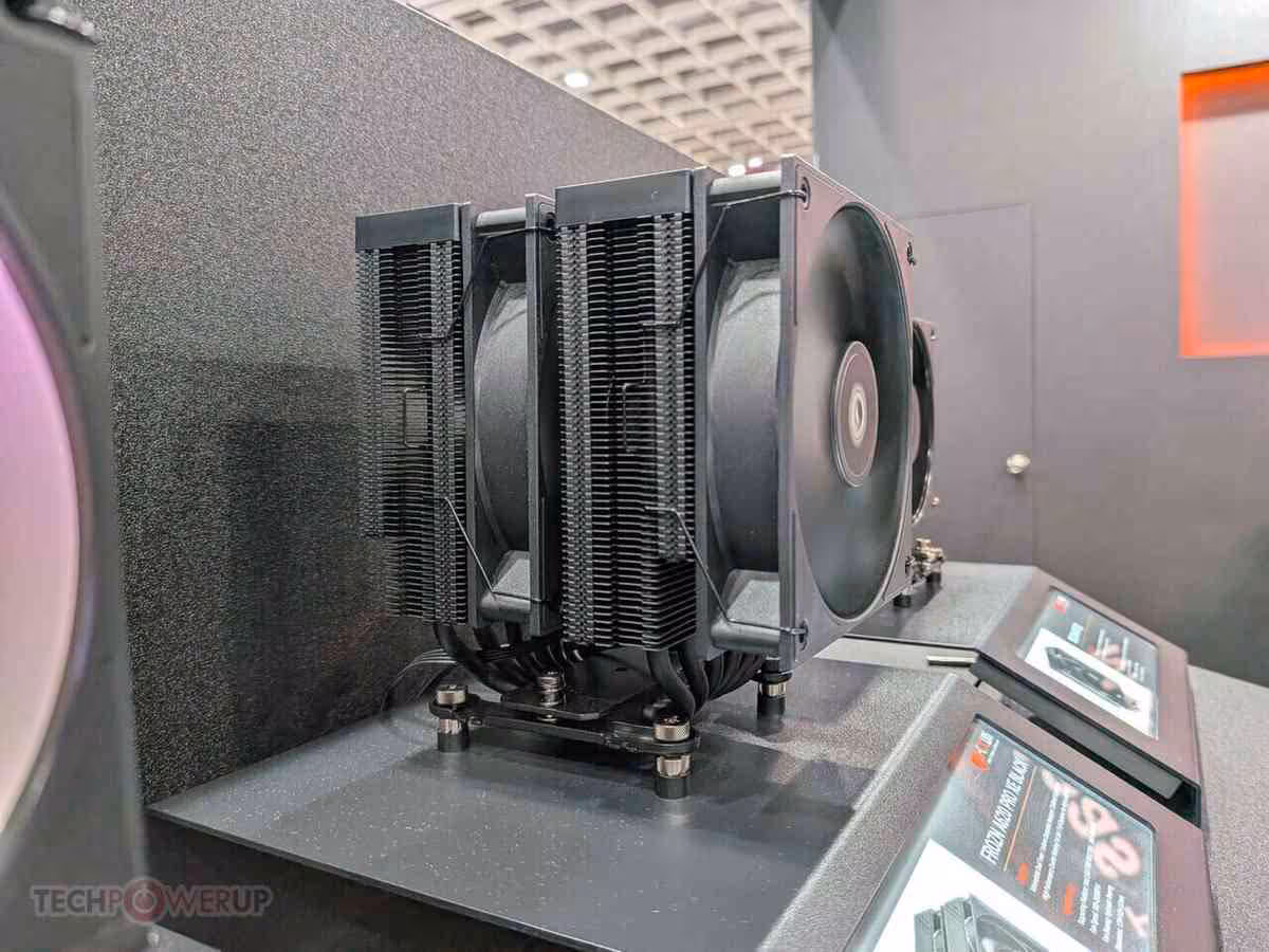 Refroidisseur tour ID-Cooling double radiateur, ventilateur frontal unique, finition noire