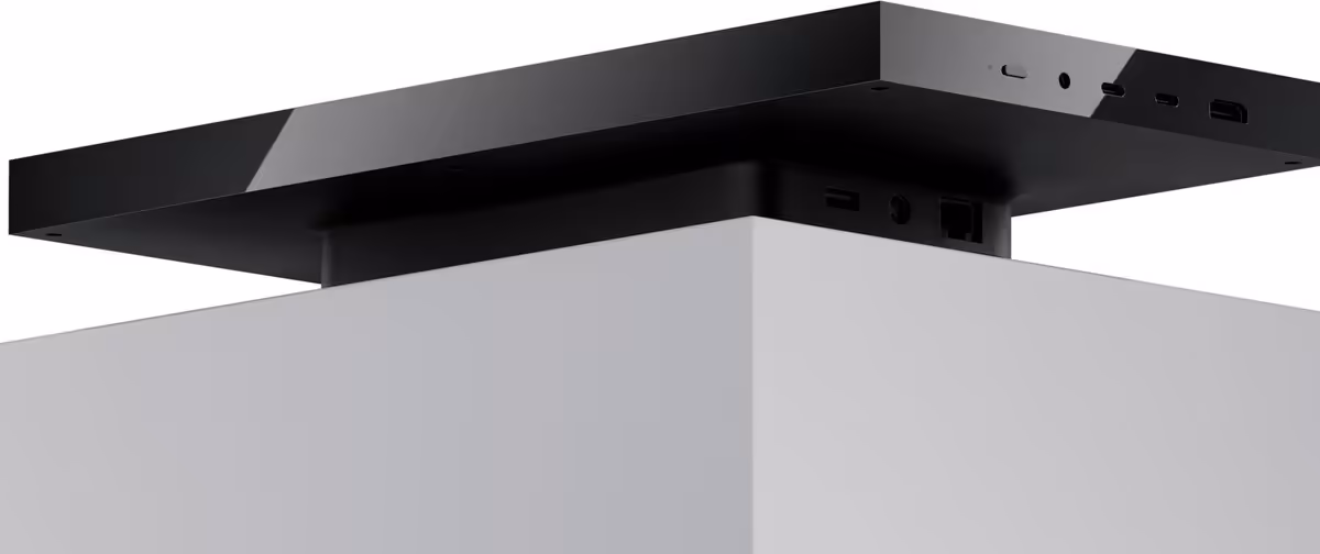 Surface RTX Spark Dev Box : Microsoft prépare un mini PC IA local avec 128 Go 2 Élément supérieur du PC mini Surface RTX, design angulaire, ports visibles