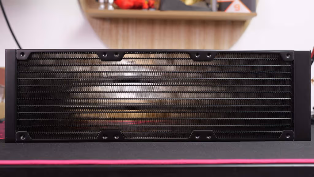 Test Noctua NL-LC1-36 : Noctua arrive enfin dans le watercooling AIO 20 noctua nl lc1 36 radiateur 01
