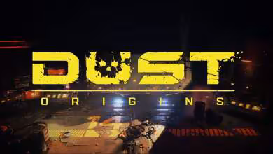 Logo du jeu DUST: Origins en lettres jaunes sur fond sombre avec ambiance spatiale et machine visible