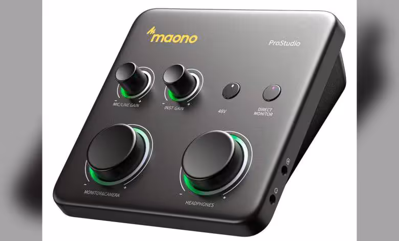 Maono P Series, une interface hybride pensée pour les créateurs multi-appareils 1 Interface audio Maono ProStudio noire avec boutons gain micro, moniteur caméra et casque