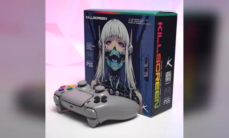 SFC-1 : Killscreen habille la manette PS5 et PC aux couleurs de la Super Famicom 1 Manette KILLSCREEN PS5 avec boîte illustrée, version collector sur fond rose