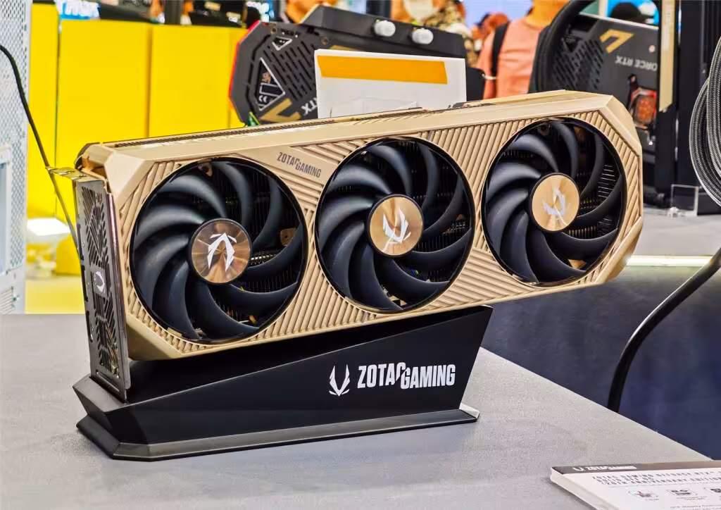 ZOTAC MAGNUS ONE ULTRA : une vraie RTX 5080 desktop dans un mini-PC de 11,46 litres 7 zotac gaming ge force rtx 5070 ti solid sff oc 20th anniversary edition