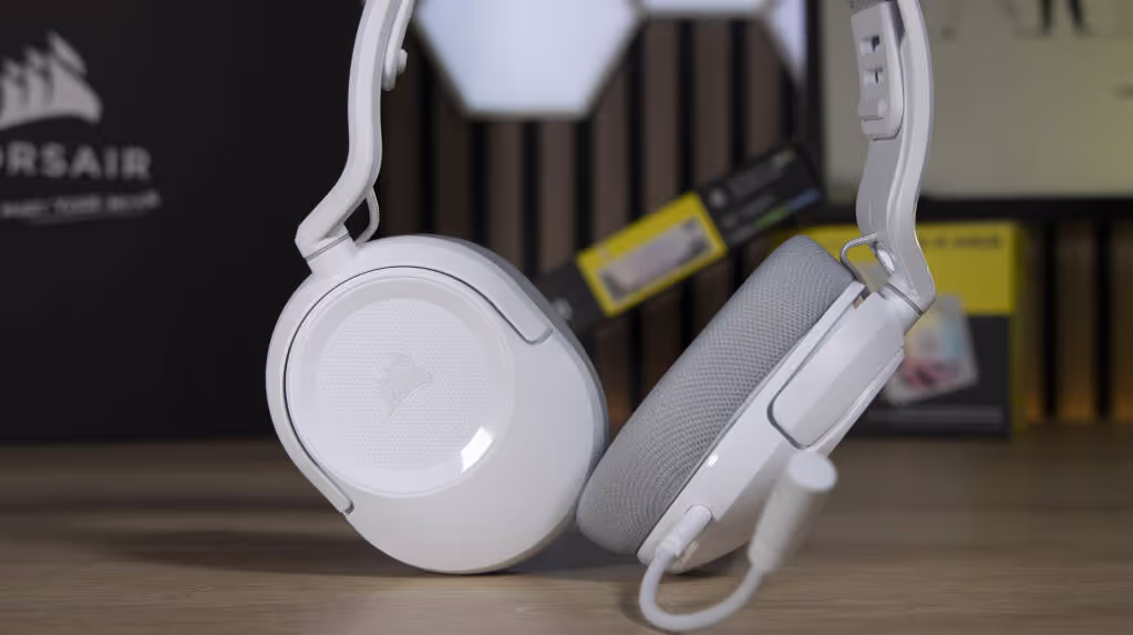 CORSAIR HS35 V3 Wireless rotation