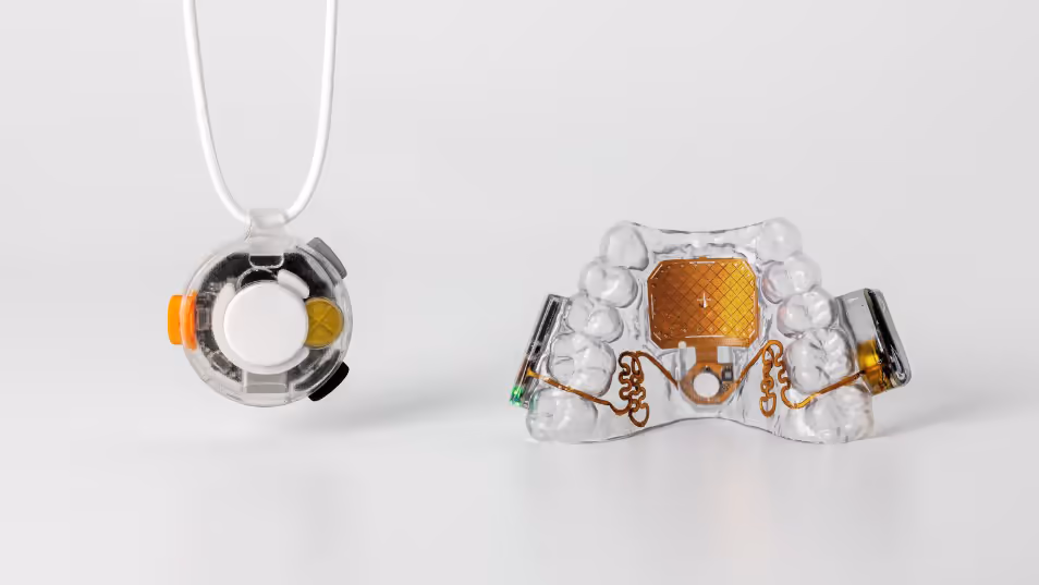 MouthPad : ce pavé tactile qui se contrôle avec la langue est désormais disponible 2 MouthPad Vox