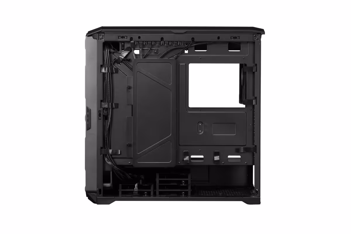 Intérieur du boîtier Cooler Master HAF II 500, plateau carte mère et compartiment alimentation