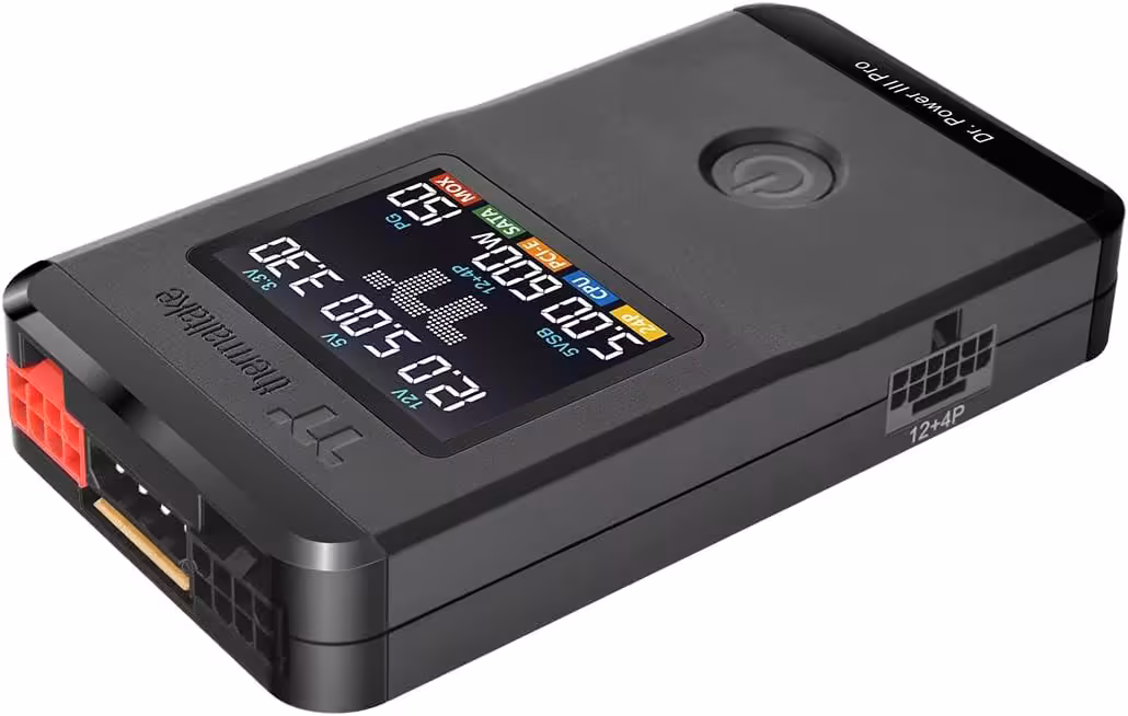 Thermaltake Dr. Power III Pro en angle, connecteurs PSU visibles et écran LCD indiquant les mesures électriques.