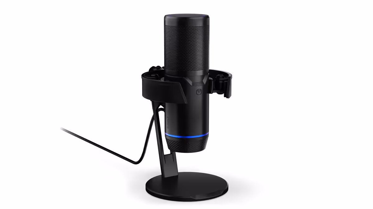 Endorfy Solum 2 : quatre microphones USB pensés pour le stream, le jeu et le télétravail 3 Micro USB Endorfy Solum 2 noir sur pied, anneau lumineux bleu allumé à la base