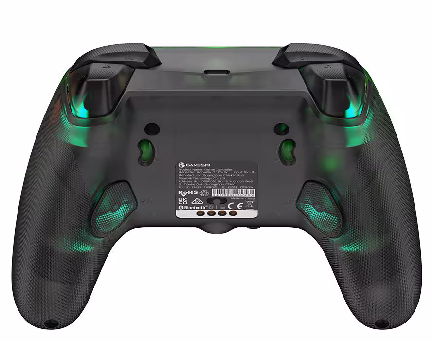 GameSir T7 Pro W Retro Green : une manette filaire Xbox et PC au look transparent rétro 4 Dos de la manette GameSir T7 Pro W Retro Green avec gâchettes, grips texturés et logo GameSir
