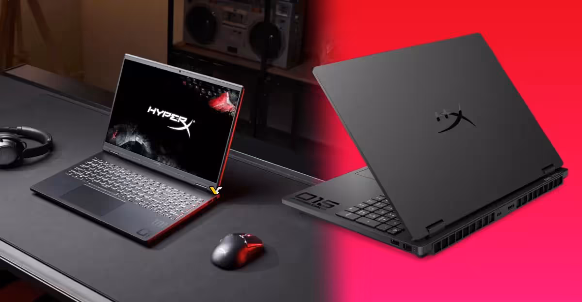 OMEN 15 : HP ajoute les Core Ultra 9 275HX et 290HX Plus avec GeForce RTX 5070 2 Deux ordinateurs portables HyperX OMEN sur fond vibrant et rouge contrasté.