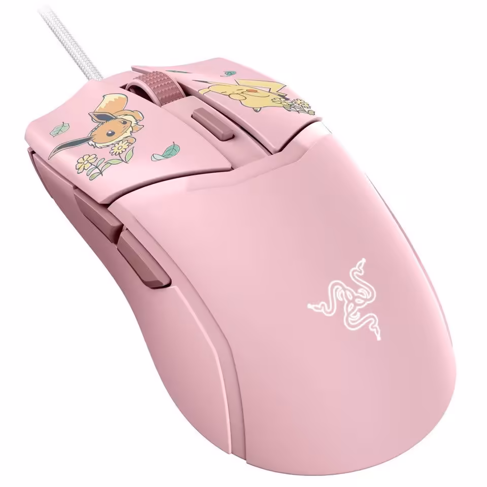 Razer Pikachu & Eevee Collection : 4 périphériques gaming Pokémon lancés à l'international 4 Souris gaming filaire rose Razer avec logos Pikachu et Eevee sur les boutons