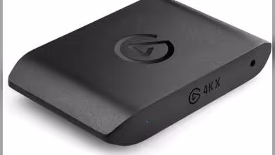 Carte de capture Elgato 4K X avec design compact noir.