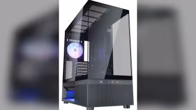 Boîtier ATX Cougar CFV220 RGB noir, panneau vitré incliné et ventilateur RGB visible