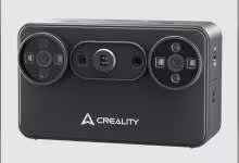 Scanner 3D Creality Pika noir, vue de face sur fond blanc avec doubles objectifs