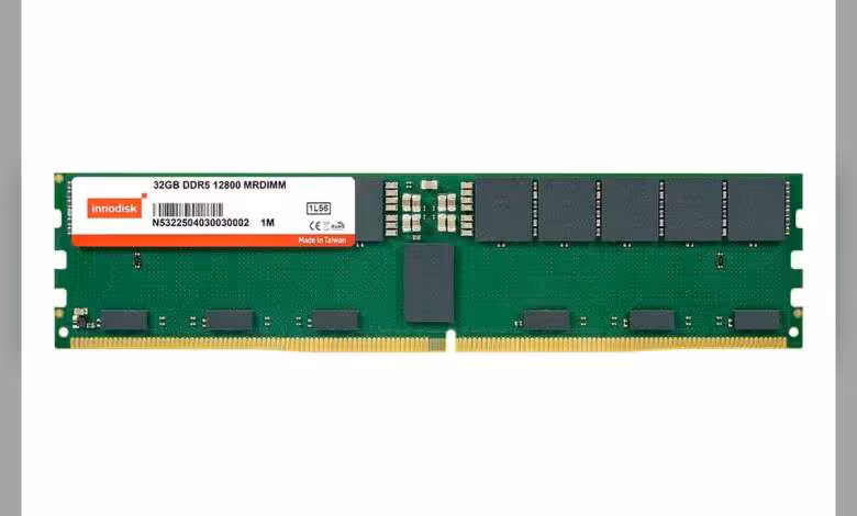 DDR5 12800 MT/s MRDIMM : Innodisk vise le mur mémoire de l’IA et du HPC 1 Module mémoire Innodisk 32GB DDR5 12800 MRDIMM, vue produit isolée sur fond blanc